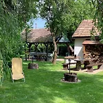Carlotta 住宿加早餐酒店 Szilvásvárad