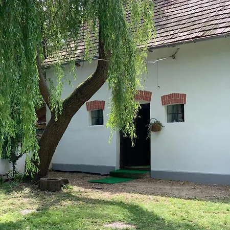 Carlotta Bed & Breakfast